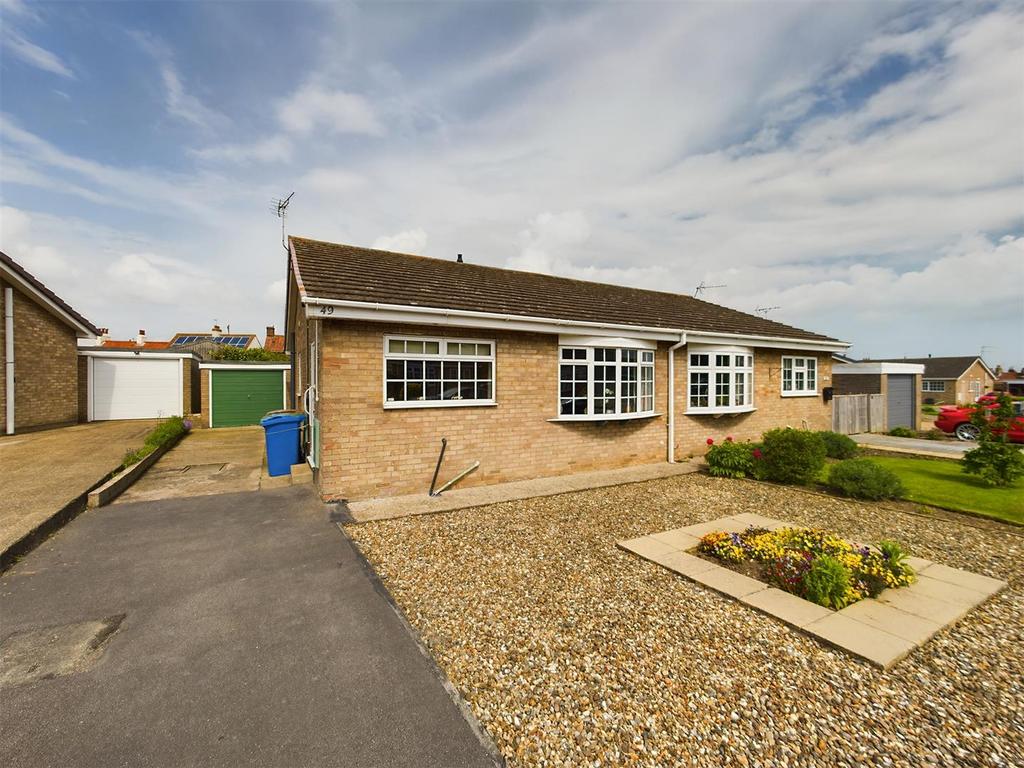 Londesborough Road, Cranswick, Driffield 2 bed semidetached bungalow