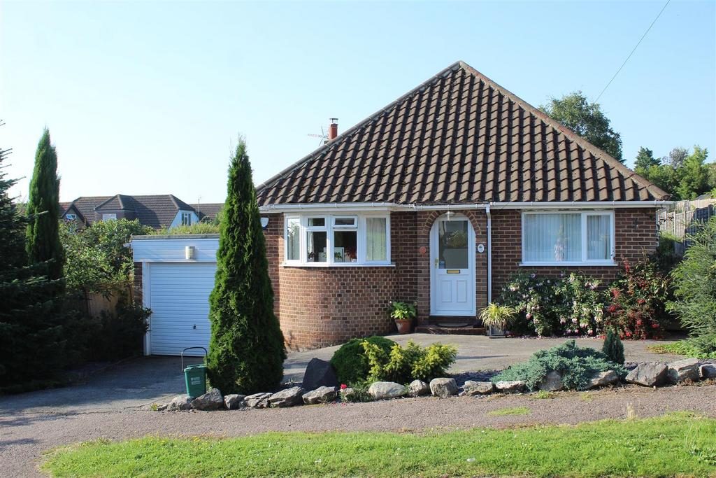 Kingswell Ride, Potters Bar EN6 2 bed detached bungalow £730,000
