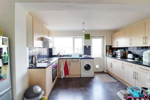 133 Brooklands Road, Hull, HU5 5AE