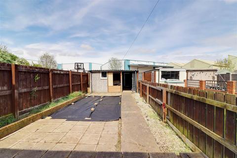 133 Brooklands Road, Hull, HU5 5AE
