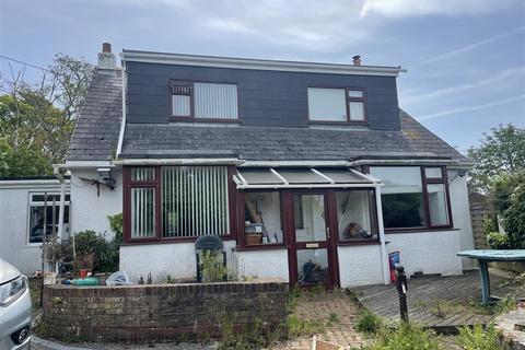 Carn View Forth Coth, Carnon Downs, Truro, TR3 6HH