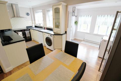 48 Springhead Road, Erith, DA8 2BE