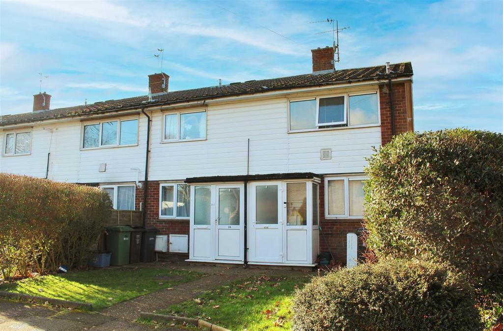 Hall Gardens, Colney Heath AL4 2 bed £299,950