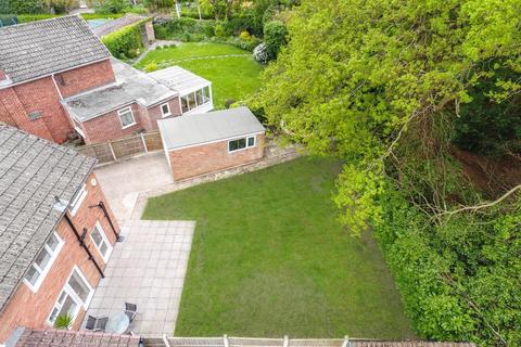 14 Barfield Mount, Leeds, LS17 8TG