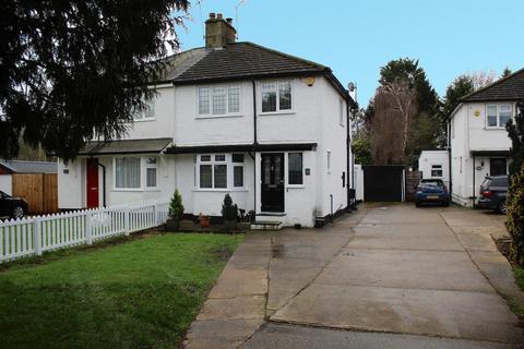 204 Mutton Lane, Potters Bar, EN6 2AW