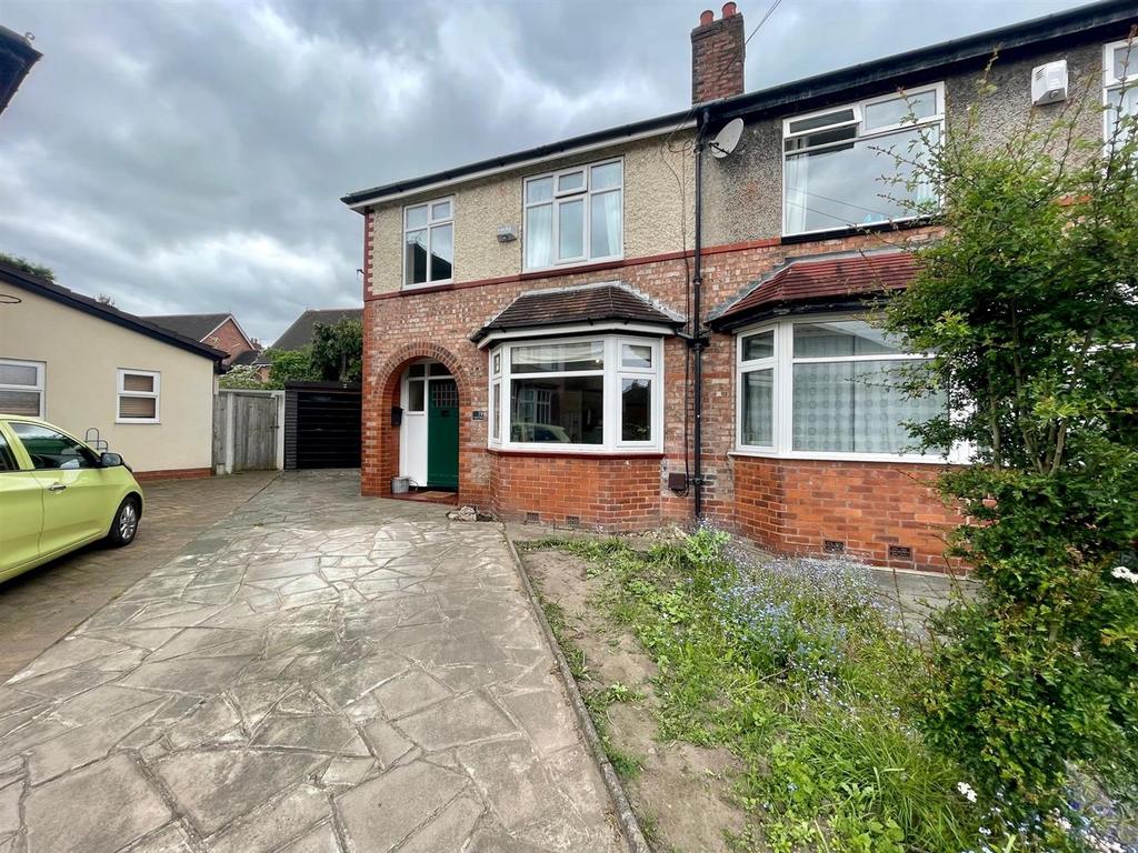 Hale Low Road, Hale, Altrincham 3 bed semidetached house £615,000