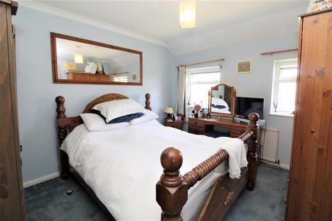 15 Kemble Close, Potters Bar, EN6 5EG
