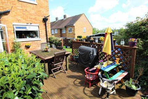 15 Kemble Close, Potters Bar, EN6 5EG