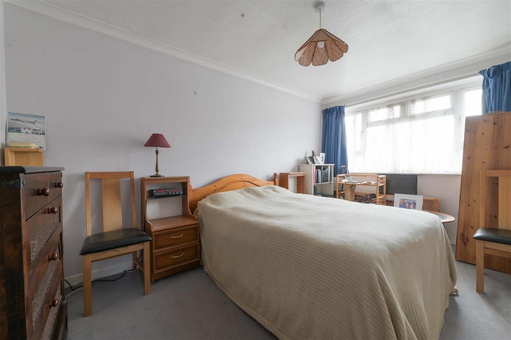 Andrews Close2.jpg