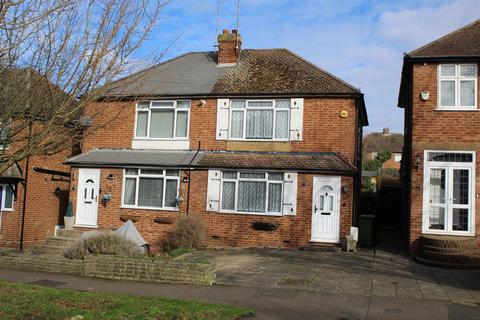 61 Deepdene, Potters Bar, EN6 3DG