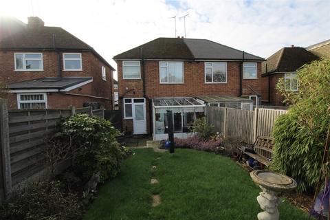 61 Deepdene, Potters Bar, EN6 3DG