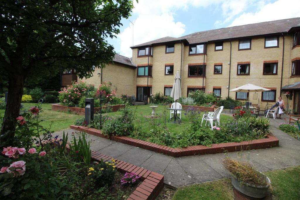 9 Hertford Mews (12).JPG