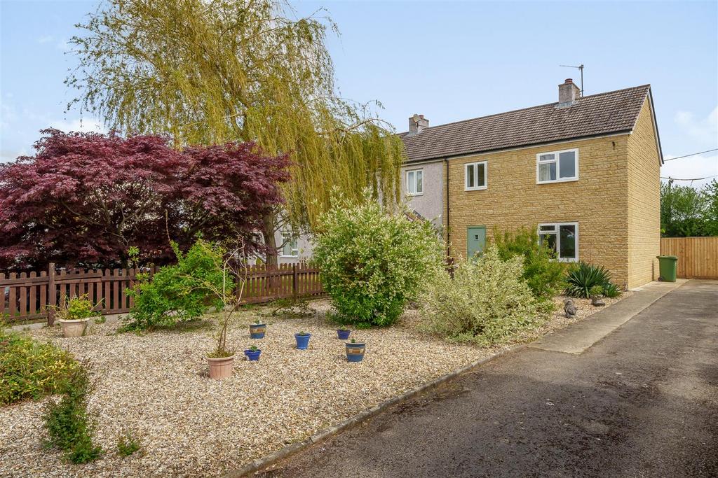 Corn Close, Poulshot, Devizes 3 bed end of terrace house for sale £