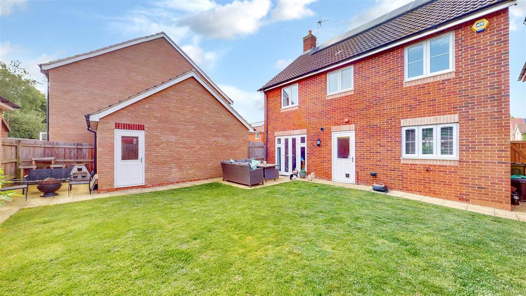 Rear garden