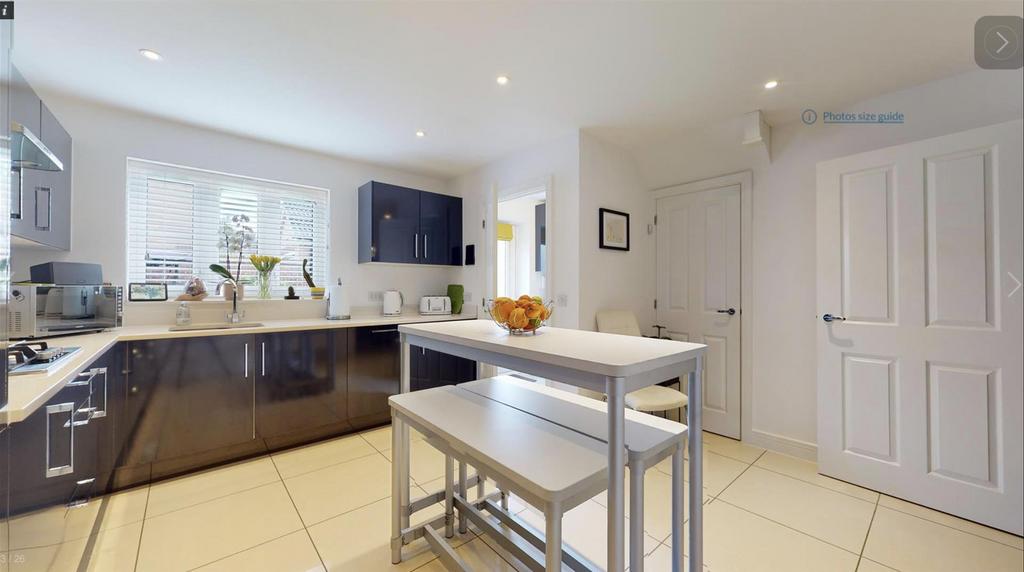 Kitchen breakfast room