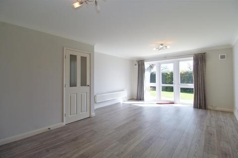 2, Alma Court Frampton Road, Potters Bar, EN6 1JT