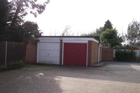 2, Alma Court Frampton Road, Potters Bar, EN6 1JT