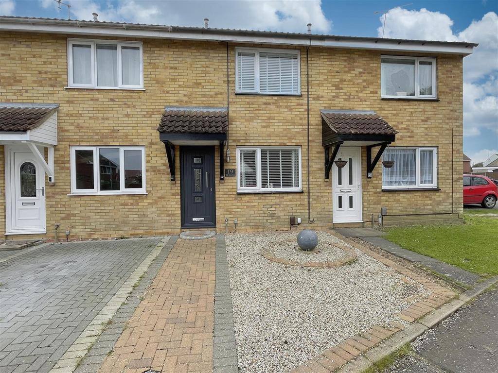 The Josselyns, Trimley St. Mary... 2 bed terraced house £220,000