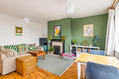 Flat 4, 15 Clouds Hill Road, Bristol, BS5 7LD