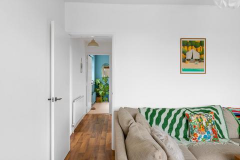 Flat 4, 15 Clouds Hill Road, Bristol, BS5 7LD