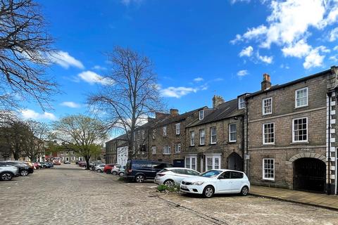 2 Carters Yard, Richmond, DL10 4DY