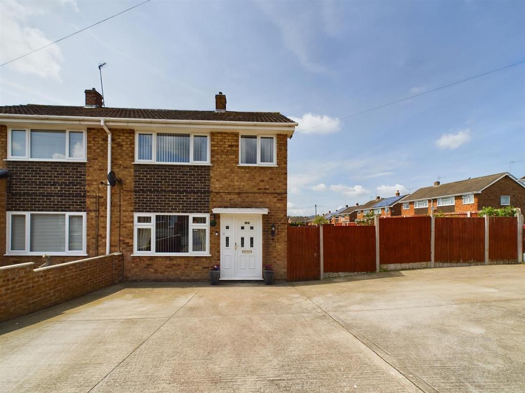 Penderyn Way, Llay, Wrexham 3 bed semidetached house for sale £200,000