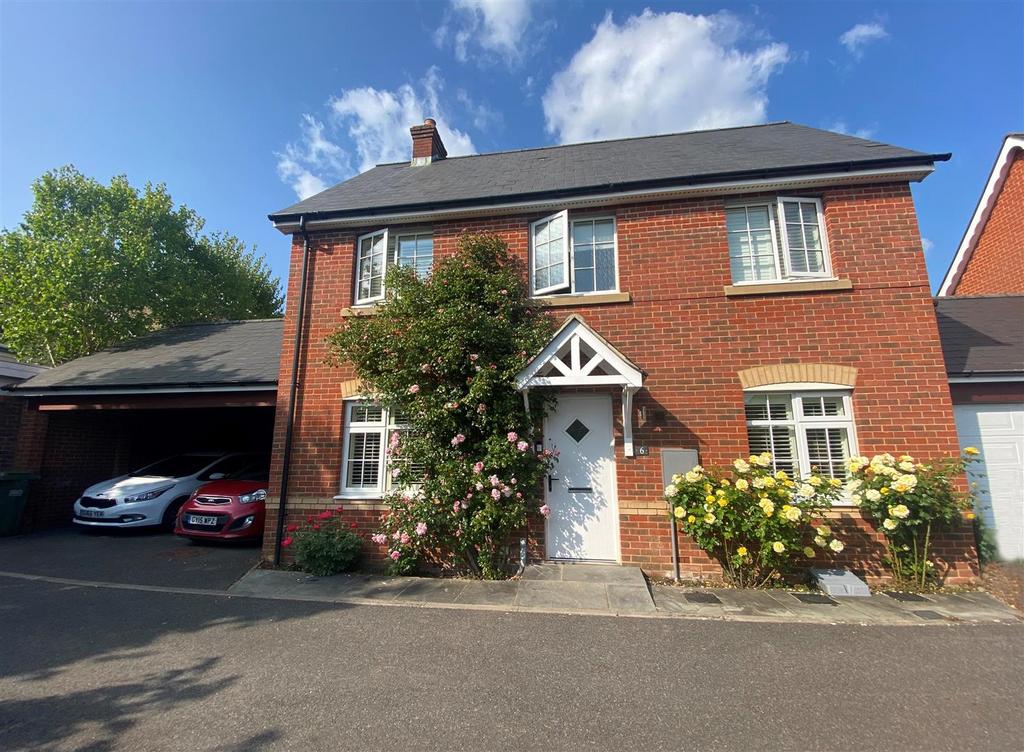 Senlac Road, Hailsham 3 bed detached house for sale £339,950