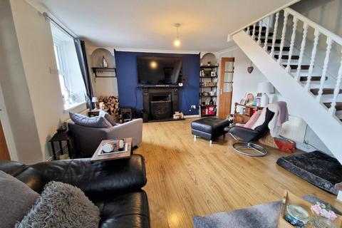 17 Felindre Road, Pencoed, Bridgend, CF35 5PB