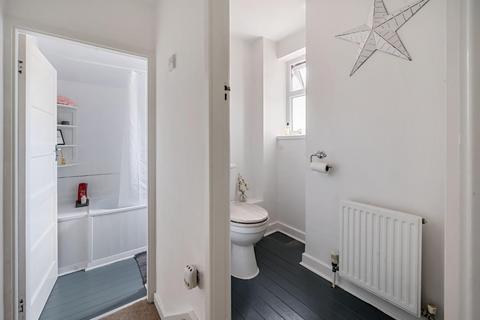 13 Dorts Crescent, Church Fenton, Tadcaster, LS24 9RU