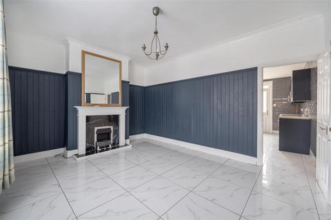 11 Spring Hill, Tadcaster, LS24 8AD