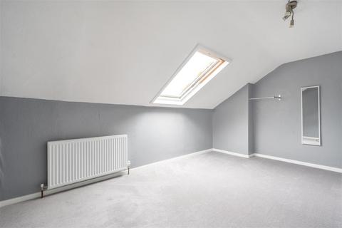 11 Spring Hill, Tadcaster, LS24 8AD