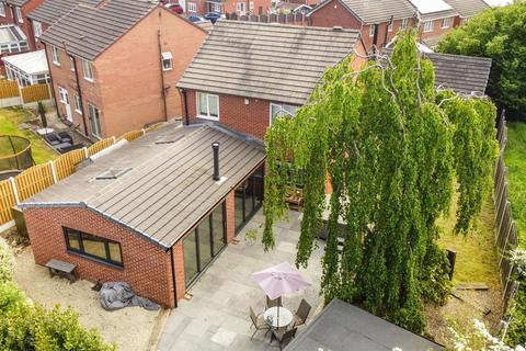 18 Old House Close, Hemingfield, Barnsley, S73 0QS