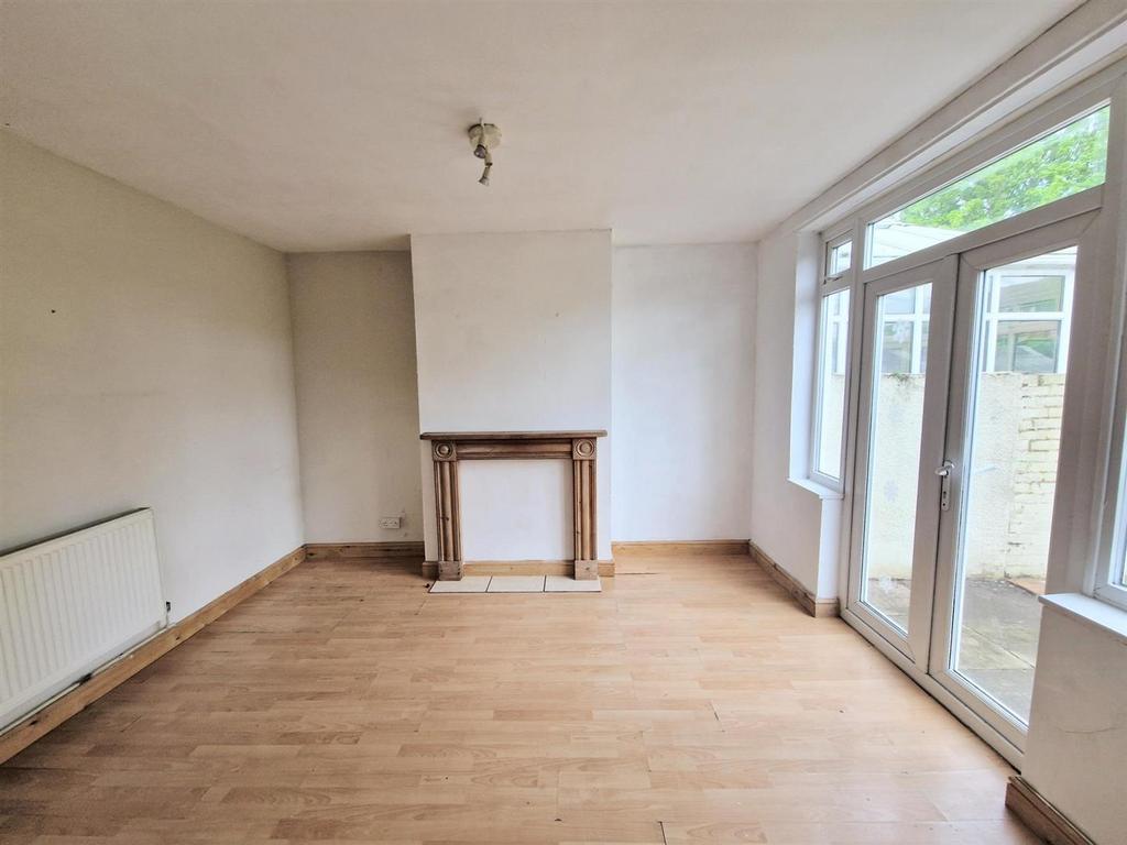 01 H07 RZZ41 ADC6 YA67 P473 MH39.jpg