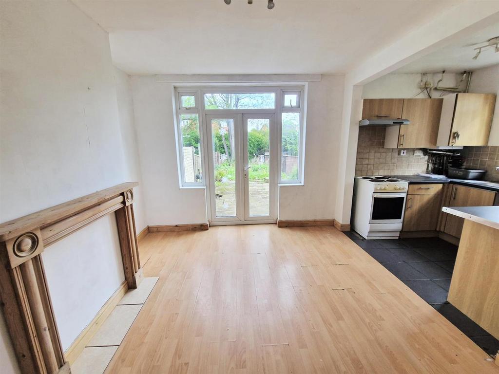 01 H07 S0 TWRHA0 SXMTK4 DMP8 FXT.jpg