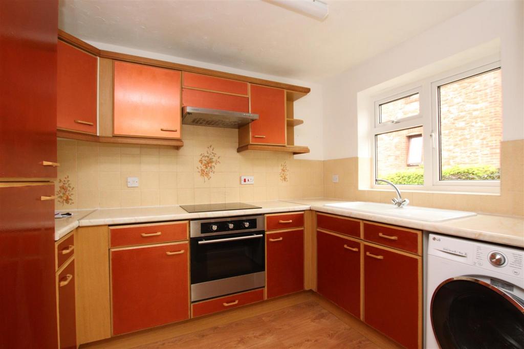 Kitchen.JPG