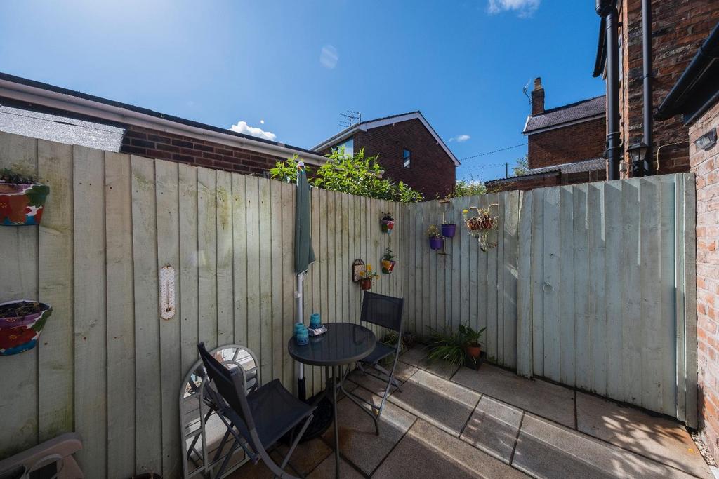 18 Eaton Road-052.JPG