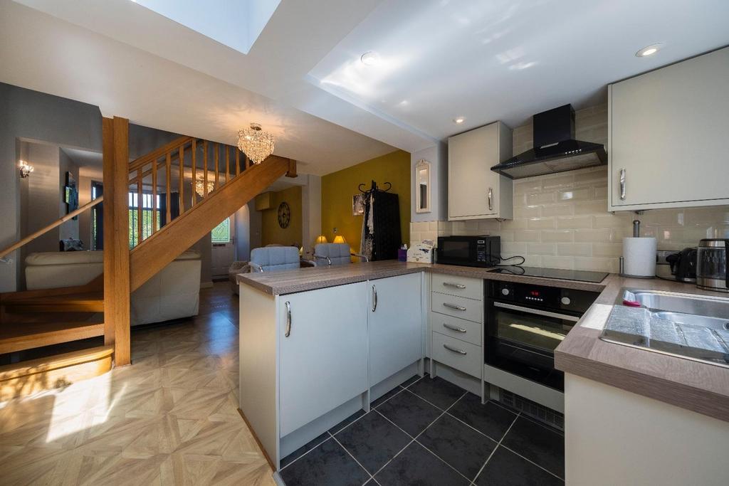 18 Eaton Road-041.JPG