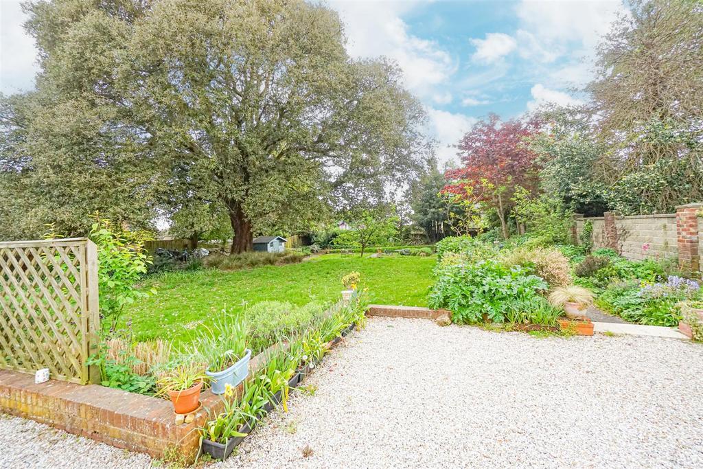 Upper Maze Hill, St. LeonardsOnSea 2 bed flat for sale £275,000