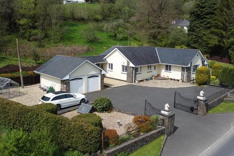 2 bedroom bungalow for sale - Near Brayford