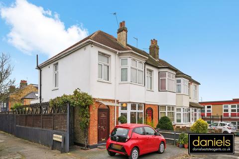 122 Holland Road, London, NW10 5AY