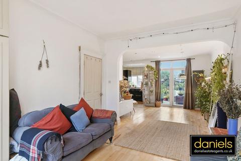 122 Holland Road, London, NW10 5AY