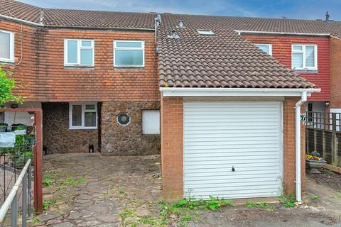 3 bedroom terraced house for sale - Walshs Manor, Stantonbury, Milton Keynes, MK14