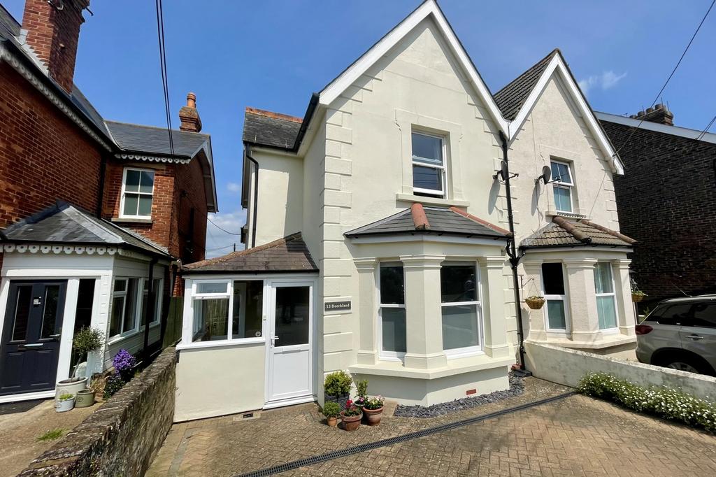 St. Johns Road, Polegate, East Sussex, BN26 3 bed semidetached house for sale £420,000