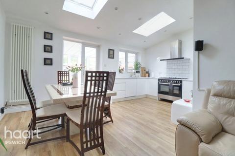 36 Castle Road, Ipswich, IP1 5DZ