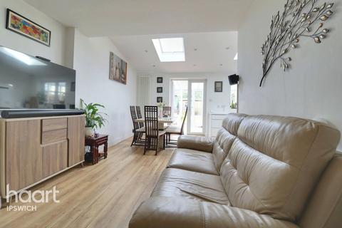 36 Castle Road, Ipswich, IP1 5DZ