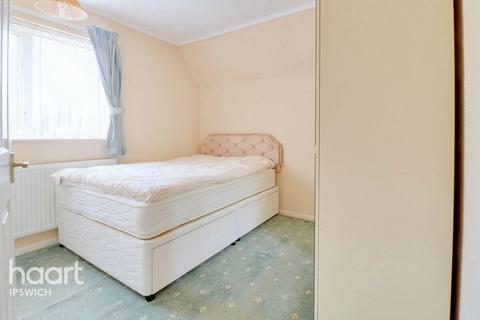 50 Holyrood Close, Ipswich, IP2 9DZ