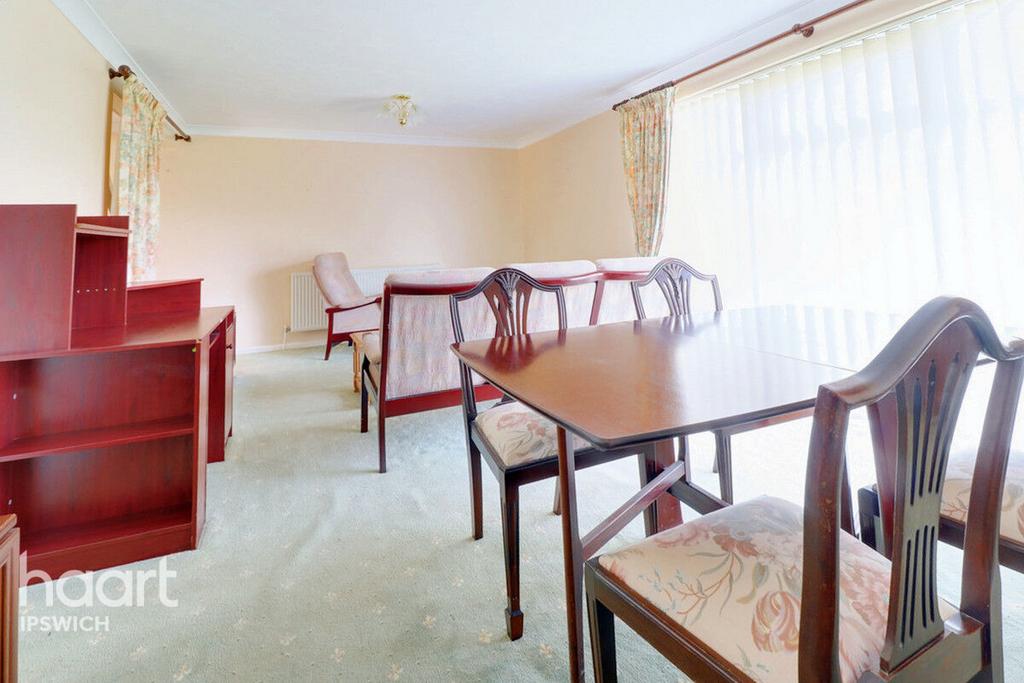 Holyrood Close, Ipswich 2 bed chalet for sale £280,000
