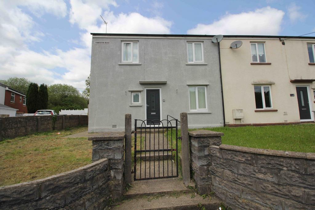Tynybryn Road, Tonyrefail, Porth CF39... 3 bed semidetached house £