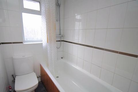 2 bedroom flat to rent, Clarendon Road, Penylan, Cardiff