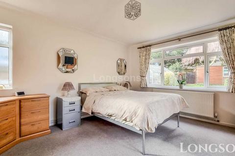2 Oaks Drive, Swaffham, PE37 7ER